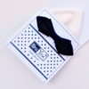 Kép 1/3 - Fekete gyerek csokornyakkendő szett fehér damaszt díszzsebkendővel
