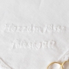 Kép 3/3 - Névre szóló hímzett csipkés zsebkendő esküvőre, nászajándékba