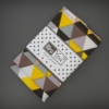 Kép 1/2 - Zerowaste csomagolás - furoshiki ajándékcsomagoló kendő geometria mintával, sárga és szürke háromszögekkel