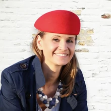 Virág Anna kalaptervező