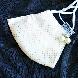 Karácsonyi arany pöttyös textil szájmaszk állítható pánttal.